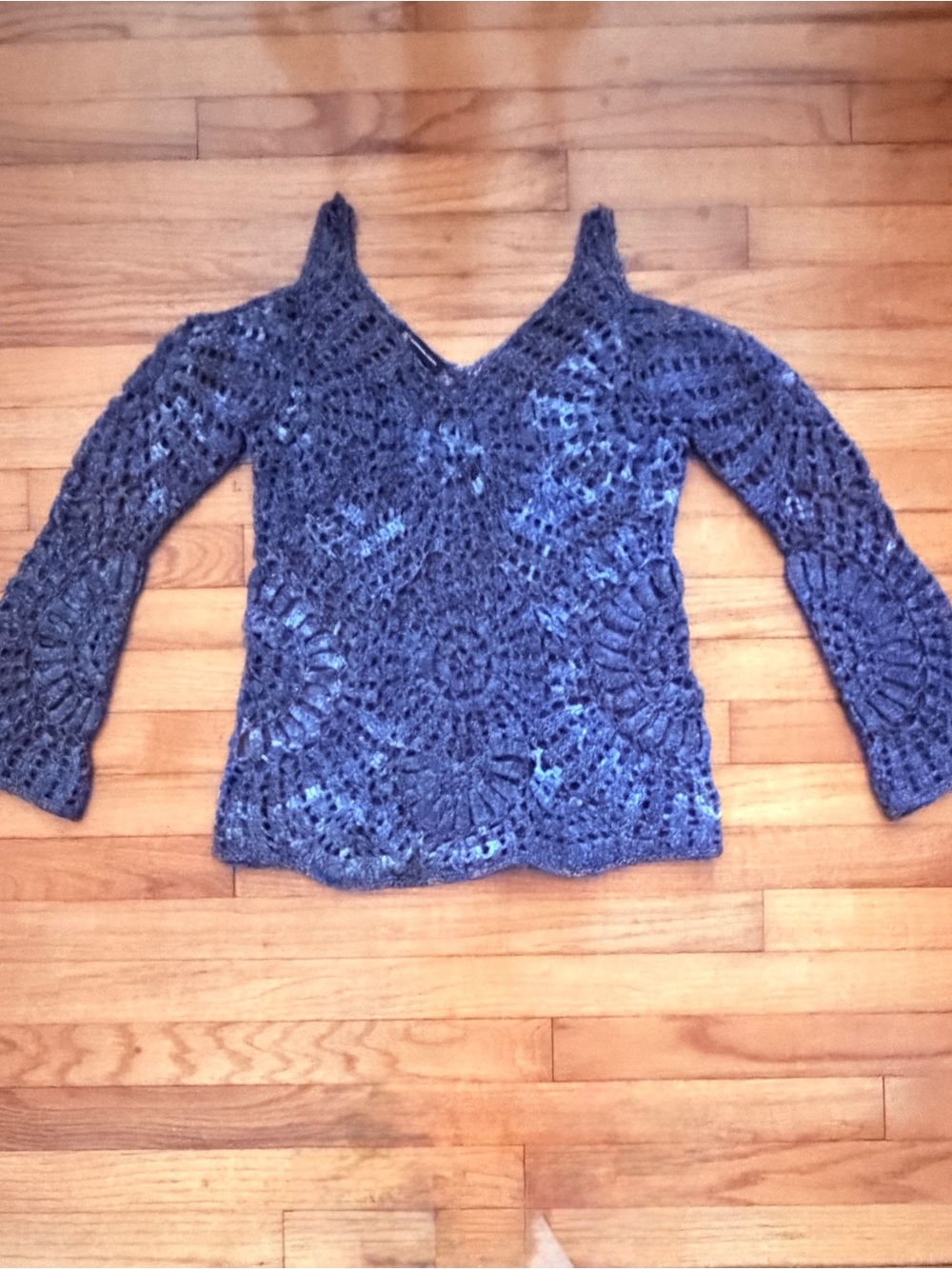 INC International Concepts multi blue tone Crochet V-Neck Pullover blouse size S